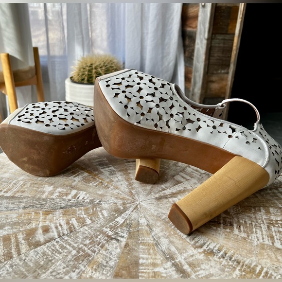 RARE-VINTAGE Jeffery Campbell Foxy Daisy - Picture 4 of 9